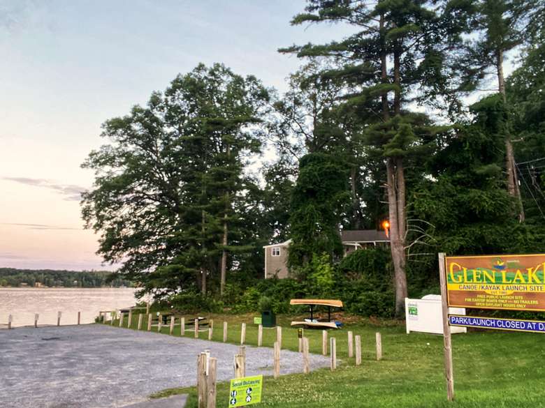 View of the parking area at the dock launch at Glen Lake