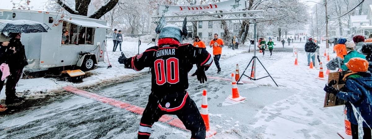 gunnar mascot at the gobble wobble