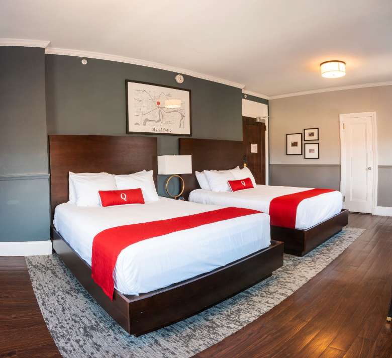 Hotel Room with 2 beds