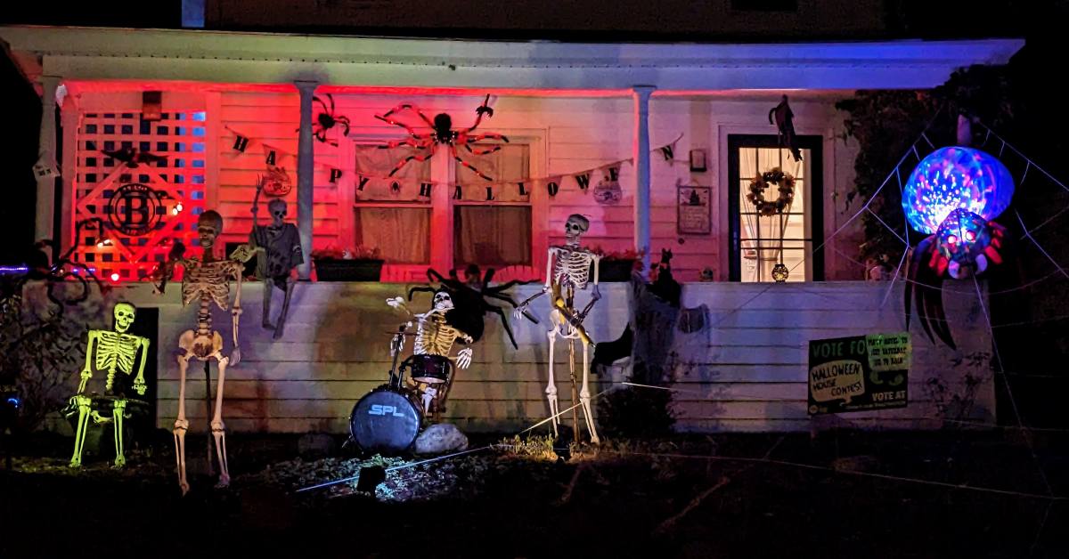 house decorated for halloween