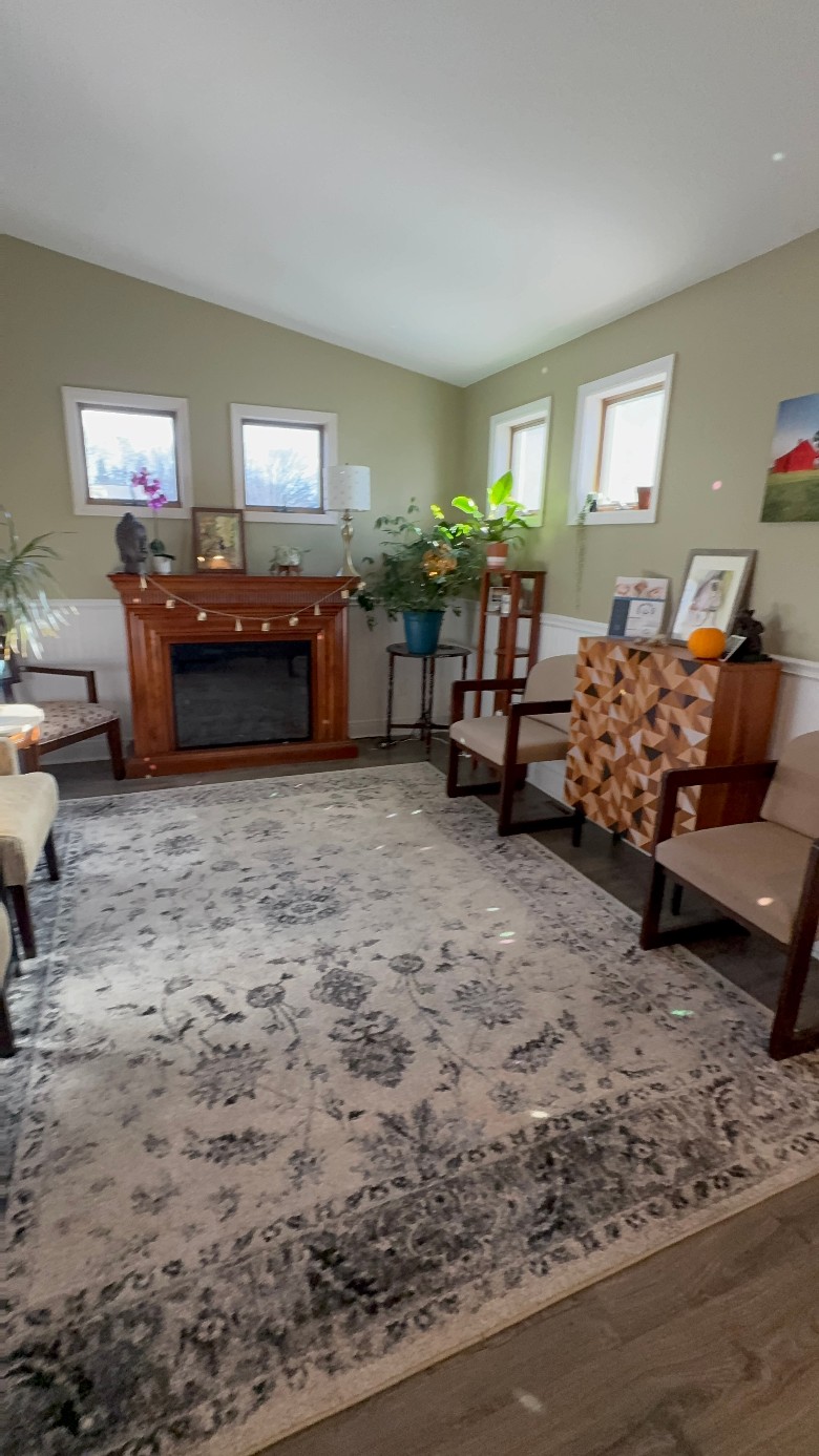 Waiting room at 188 Lake Ave. Saratoga