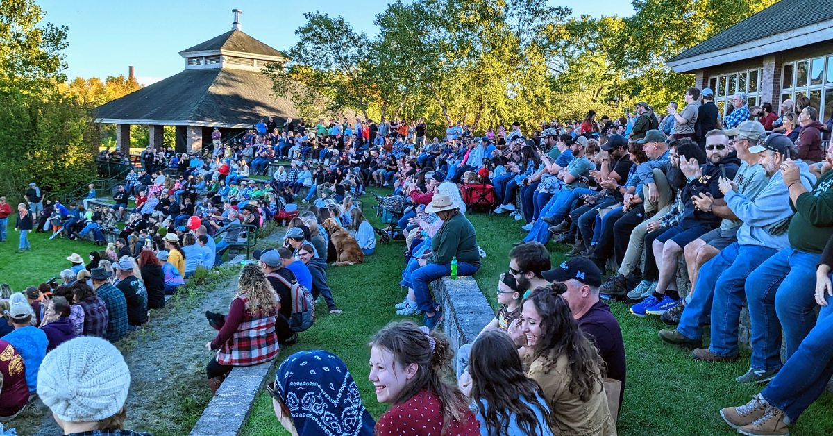 crowd at sasquatch calling festival