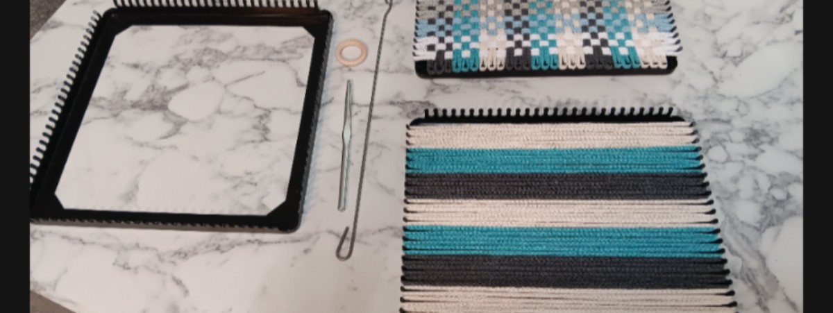 70s style potholder loom with turquise and black cotton